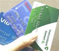 Nhiều ngân hàng thông báo thời điểm ngừng giao dịch thẻ từ ATM
