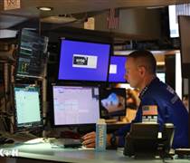 Chỉ số chứng khoán S&P 500 chấm dứt chuỗi tăng điểm dài nhất trong 20 năm