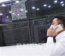 VN-Index bật tăng, sát mốc 1.260 điểm sau khi Fed giữ nguyên lãi suất