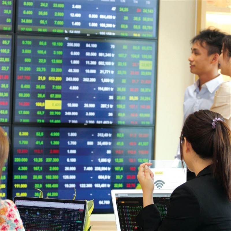 Chứng khoán tháng 5: Chờ sóng mới từ đàm phán thuế quan