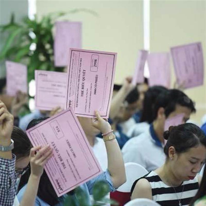 Mùa đại hội chỉ tiến không lùi
