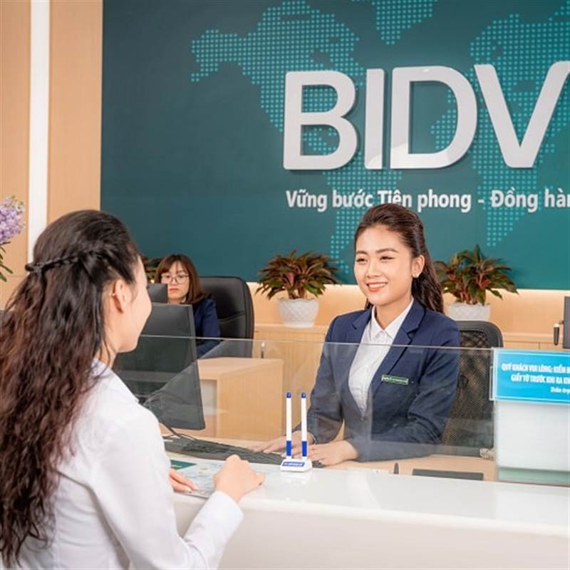 Khởi sắc tín dụng, ngân hàng giảm NIM xuống mức thấp nhất kể từ 2016