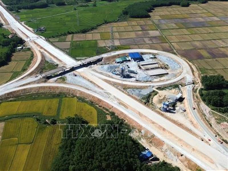 Thủ tướng Chính phủ yêu cầu đẩy nhanh tiến độ phân bổ, giải ngân vốn đầu tư công năm 2025