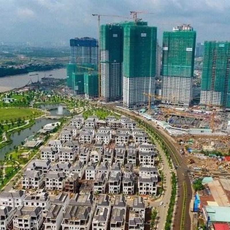 Quy mô tiền mặt và hàng tồn kho của doanh nghiệp bất động sản