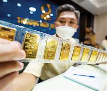 Thủ tướng: Triển khai ngay giải pháp để giảm chênh lệch giá vàng trong nước và quốc tế