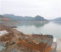 Lãnh đạo EVN kiểm tra công tác lắp máy, tháo dỡ đê quây tại dự án Nhà máy Thủy điện Hòa Bình mở rộng