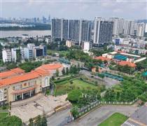 Lãi suất ngân hàng lép vế trước cổ tức địa ốc: Doanh nghiệp có lạc quan?