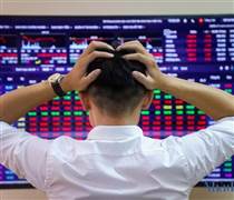 Dòng tiền thận trọng và phân hóa mạnh khi VN-Index kiểm định mốc 1.300 điểm