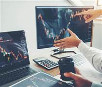 Nhà đầu tư nên hành động như nào trong giai đoạn hiện nay?