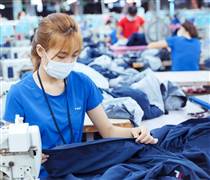 Ngành dệt may Việt Nam lần đầu ghi nhận xuất khẩu giảm trên 10% sau 30 năm