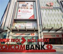 Sếp Techcombank: Báo cáo hợp nhất của ngân hàng không bị ảnh hưởng nhiều khi 'lấn sân' sang mảng bảo hiểm