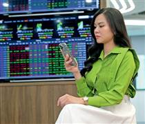 VN-Index lập đỉnh lịch sử: Thị trường tiếp đà tăng hay đến lúc điều chỉnh?