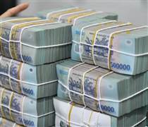 Lãi suất huy động rục rịch tăng nhẹ trong tháng 7