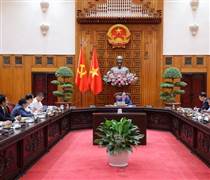 Thủ tướng làm việc với tập đoàn vừa ký xuất khẩu 5.000 máy bay không người lái sang Hàn Quốc