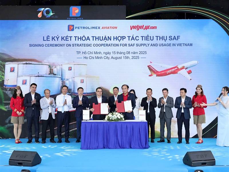 Hãng hàng không của tỷ phú Nguyễn Thị Phương Thảo sẽ sử dụng lô nhiên liệu hàng không bền vững đầu tiên tại Việt Nam, do Petrolimex pha trộn