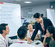 Một doanh nghiệp bán lẻ được vinh danh 2 giải thưởng tại HR Asia Award