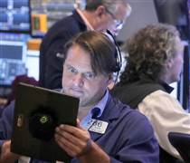 Dow Jones tăng 10,45 điểm