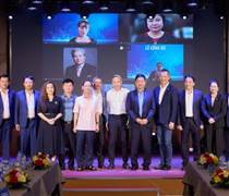 Nhiều tỉ phú, doanh nghiệp tư nhân bắt tay xây dựng mô hình 'công - tư kiến quốc'