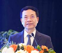 Bộ trưởng Nguyễn Mạnh Hùng chỉ ra những "gã khổng lồ bé nhỏ" tạo sự thay đổi lớn cho thế giới, Chủ tịch CMC công bố một chiến lược "khủng"