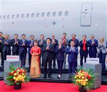 VJC: Chủ tịch nước Lương Cường chứng kiến Vietjet nhận bàn giao tàu bay Boeing đầu  tiên – dấu mốc 30 năm quan hệ Việt Nam – Hoa Kỳ