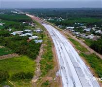 Sẽ khen thưởng đột xuất nhà thầu thi công đạt, vượt tiến độ các dự án