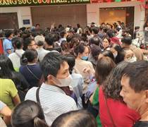 Gom vàng 160 triệu đồng/lượng, nhà đầu tư nhỏ lẻ lao đao vì ‘đu đỉnh’