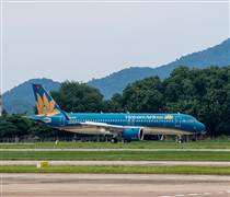 Ảnh hưởng bão số 13, các chuyến bay tới miền Trung điều chỉnh ra sao?