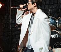 Vợ bị truy tố lừa đảo hơn 9.000 tỉ, Khánh Phương có động thái bất ngờ