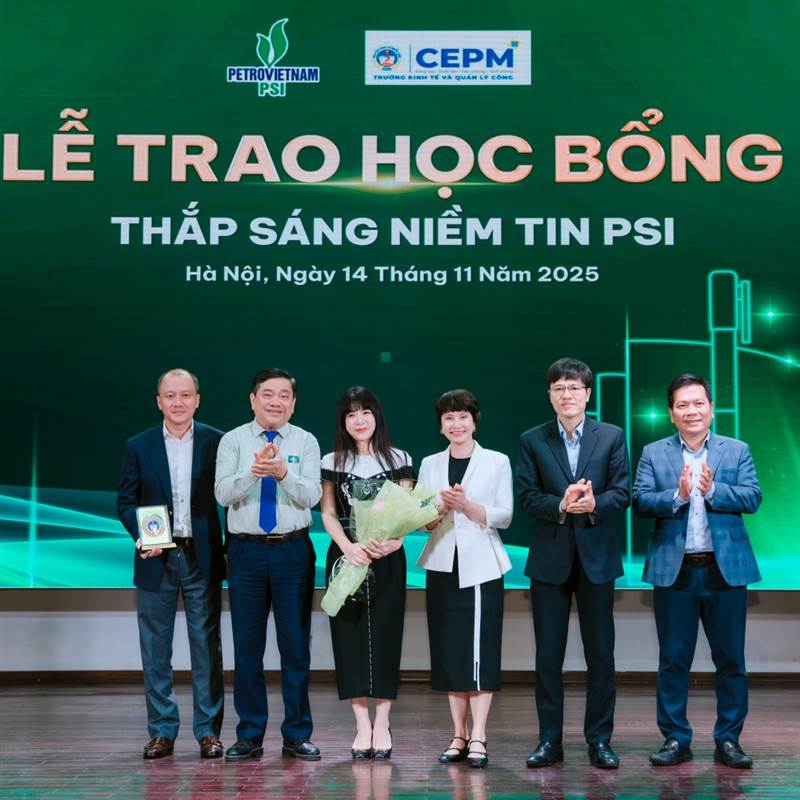 PSI: Sát cánh cùng sinh viên “thắp sáng” ước mơ giảng đường