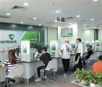 VCB: Lợi nhuận Vietcombank tăng, nợ xấu nhích lên