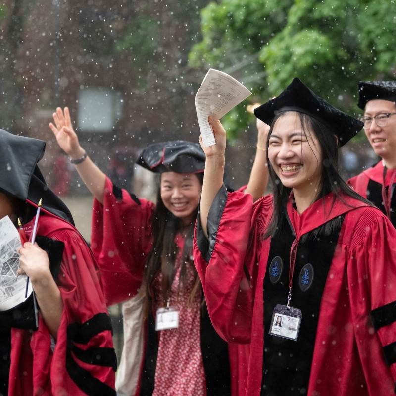 Số du học sinh mới tại Mỹ giảm 17% vì chính sách thị thực của ông Trump