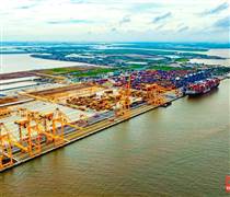 Kinh tế Việt Nam 2025: Đà phục hồi mạnh, áp lực cải cách lớn