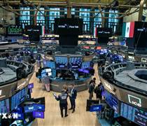 Nasdaq Composite tiếp tục tuần giảm thứ ba, Dow Jones và S&P 500 cũng lao dốc