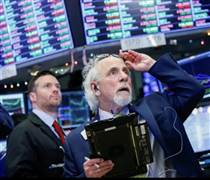 Khối ngoại giảm bán ròng trong tháng 11, FPT – HPG – VNM trở thành tâm điểm gom mua