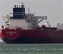 Không phải Trung Quốc hay Ấn Độ, một khách 'ruột' của dầu Nga vừa giảm mua 3 triệu thùng vì vướng lệnh trừng phạt, sốt sắng tìm tới các nhà cung cấp khác