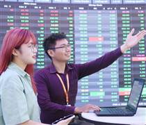 Chứng khoán phái sinh ngày 3/12: Chênh lệch dương trở lại, sắc xanh phủ rộng khi VN30-Index vươn xa