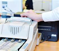 Một ngân hàng tăng lãi suất tiết kiệm vượt 6%/năm