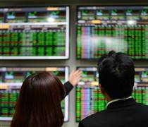 Chứng khoán phái sinh ngày 4/12: Chênh lệch âm trở lại, thị trường thận trọng trước kháng cự mạnh 2.000 điểm