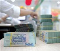 Áp lực từ "cơn khát" vốn bất động sản