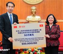Tiếp nhận 500.000 USD hỗ trợ khắc phục hậu quả mưa lũ từ Chính phủ Trung Quốc