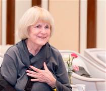 GS Mỹ thắng giải hơn 13 tỷ xúc động: "50 năm trước, tôi không thể tưởng tượng sẽ có mặt ở Việt Nam"