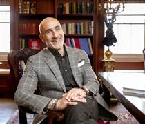 Lãnh đạo càng vui vẻ, cổ phiếu công ty càng đi lên