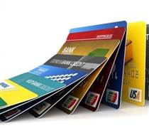 Dư nợ qua thẻ tín dụng và thấu chi tiếp tục tăng trưởng nhanh