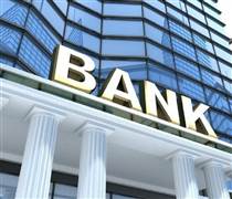 Tại sao ngân hàng bắt đầu thu phí trở lại?