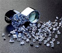 Khủng hoảng kim cương ở Ấn Độ: Hàng nghìn công nhân mất việc, trẻ em cũng 'vạ lây'