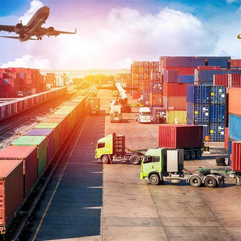 Lo 'nhập siêu logistics' kéo dài, kiến nghị phát triển trung tâm hàng hải quốc tế tại TP.HCM