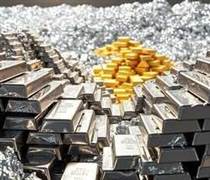 Giá vàng tăng hơn gấp đôi đỉnh cũ nhưng giá bạc mới chỉ nhích 20%: Chu kỳ bùng nổ bây giờ mới bắt đầu?