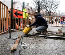 Mỹ: Tốc độ tăng chi phí lao động chậm lại trong quý III/2025