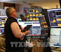 Chứng khoán Mỹ và châu Âu quay đầu giảm phiên cuối tuần do áp lực chốt lời