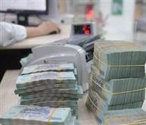 Tài chính tuần qua: 500.000 tỷ đồng tín dụng sắp “chảy” vào nền kinh tế, một ngân hàng big4 tăng lãi suất tiết kiệm